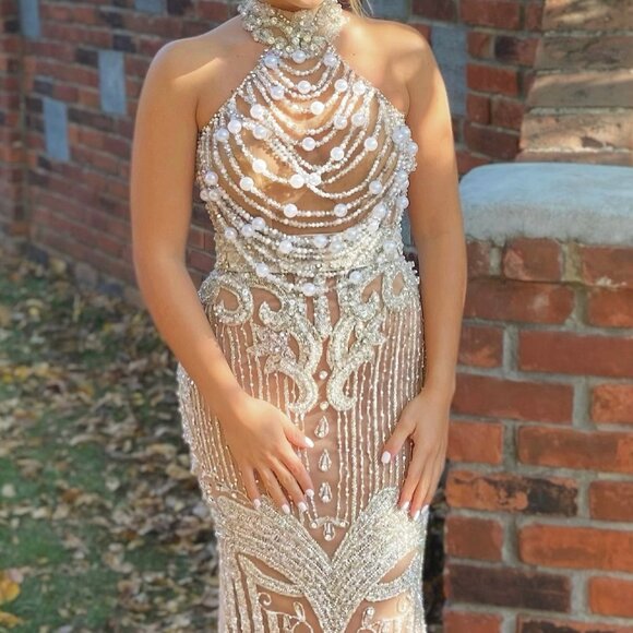 Albin Dyla Couture Gown - Picture 2 of 5